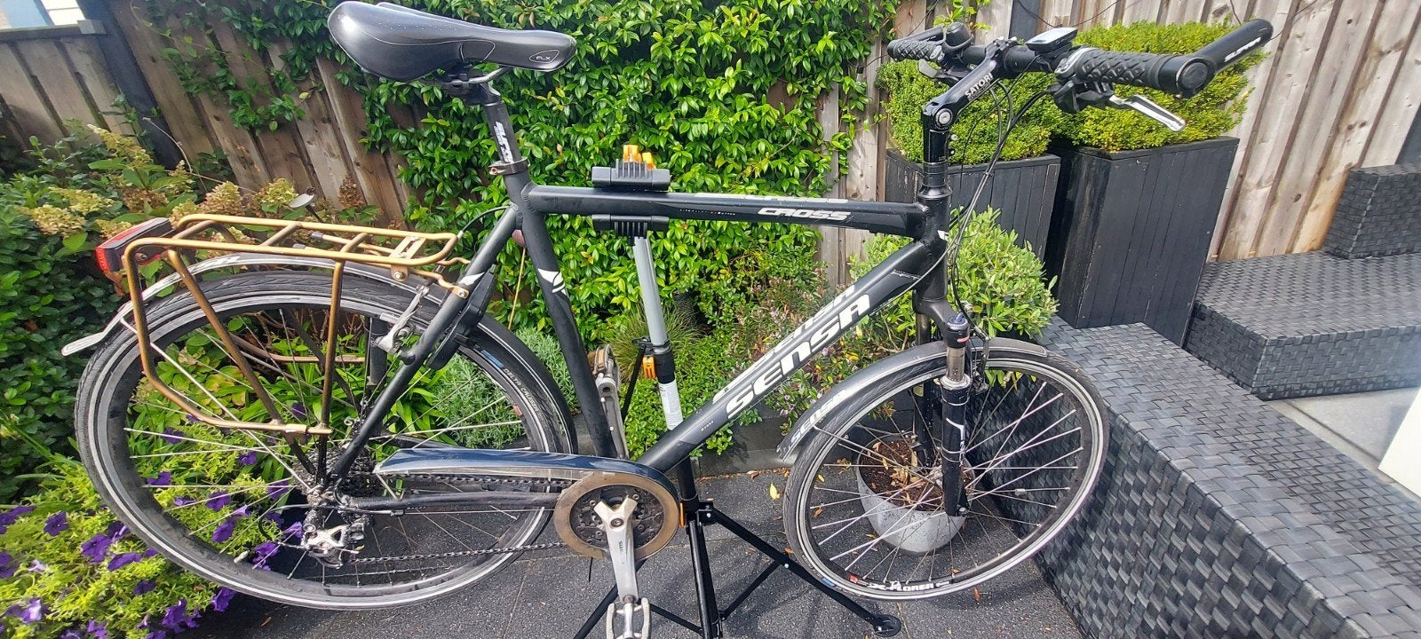 Sensa Crossfiets - Zwart, Gebruikt,, Gebruikt, Velgrem, Versnellingen, 57 tot 61 cm