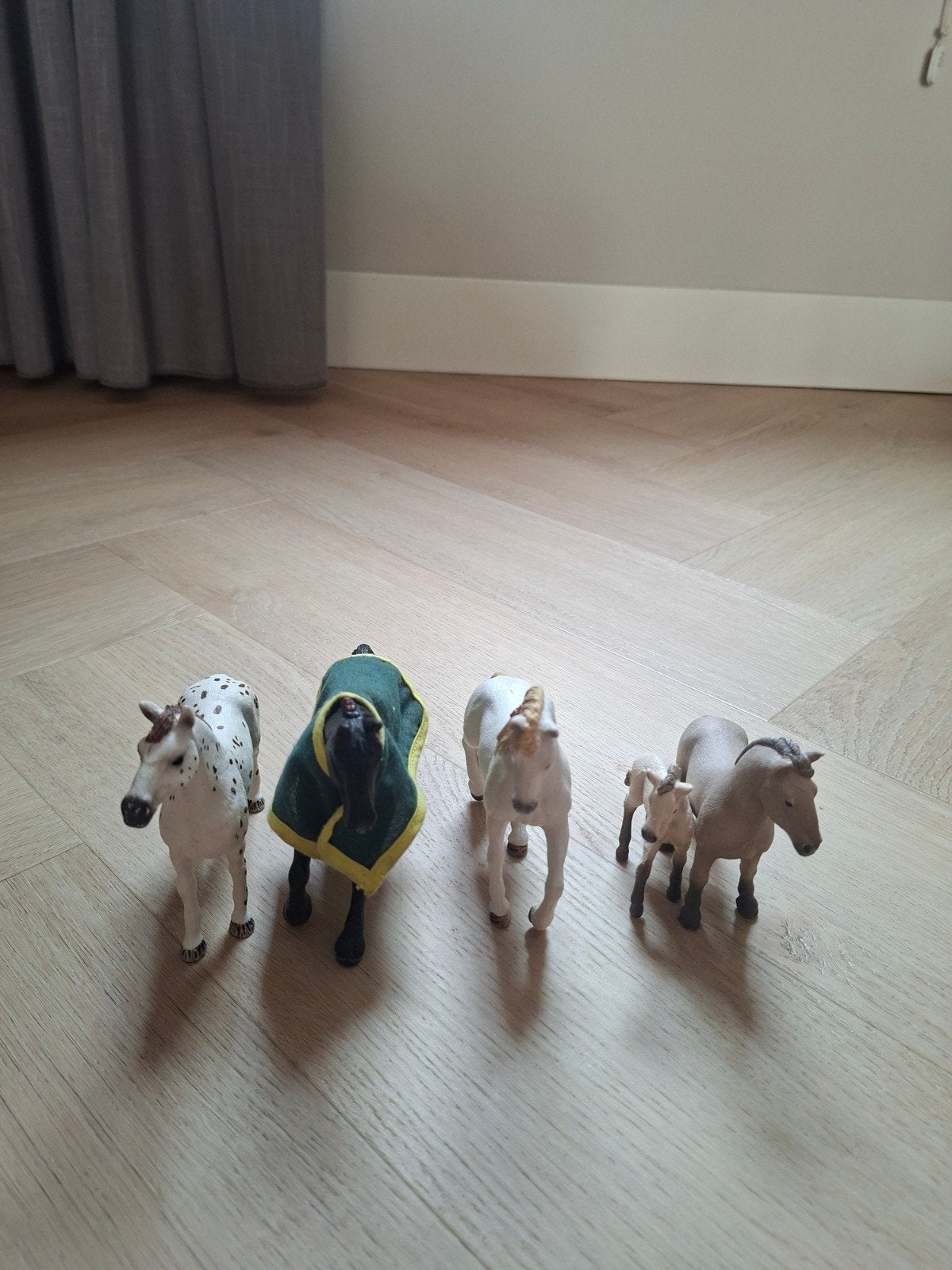 Schleich paarden en veulens set, Ophalen, Gebruikt, Jongen of Meisje
