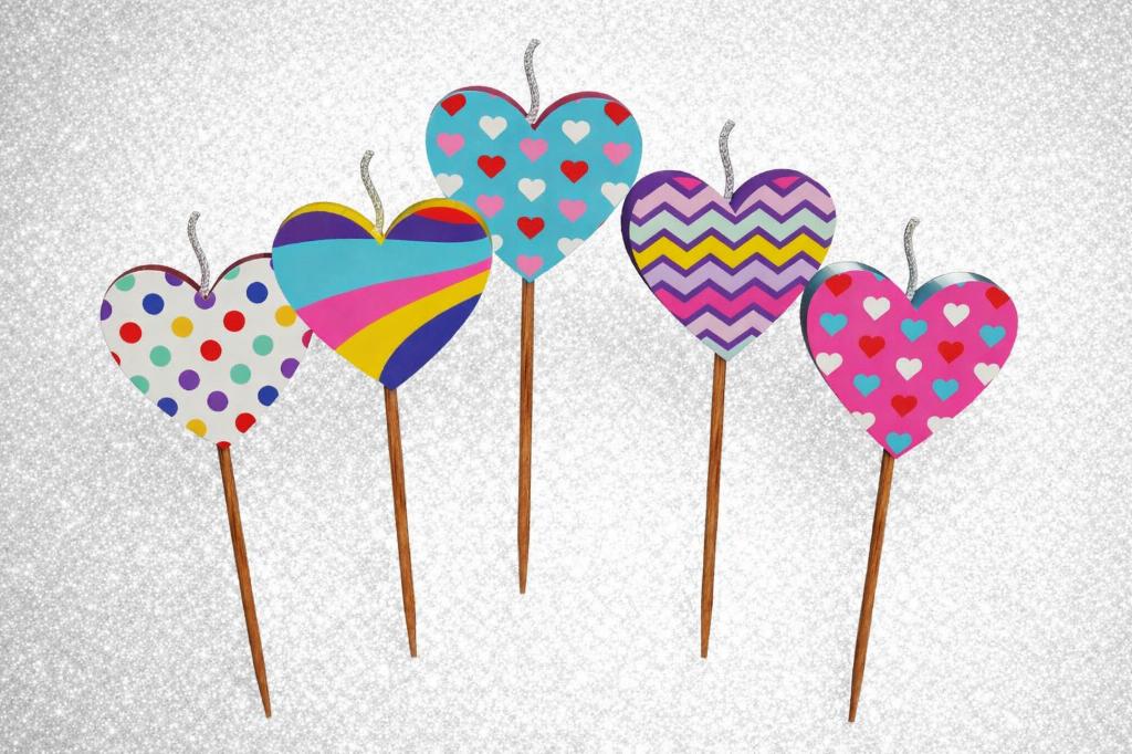 Setje verjaardagskaarsjes - hartjes taart cupcakes, Ophalen of Verzenden, Nieuw, Taarten of Cupcakes, Versiering