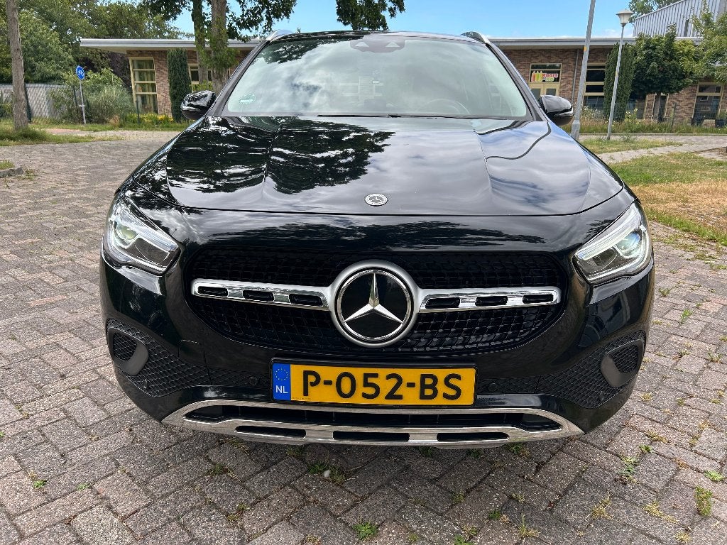 Mercedes-Benz GLA 250e 218pk 8G-DCT 2020 Zwart, Auto's, 1800 kg, Zwart, 160 pk, Alcantara
