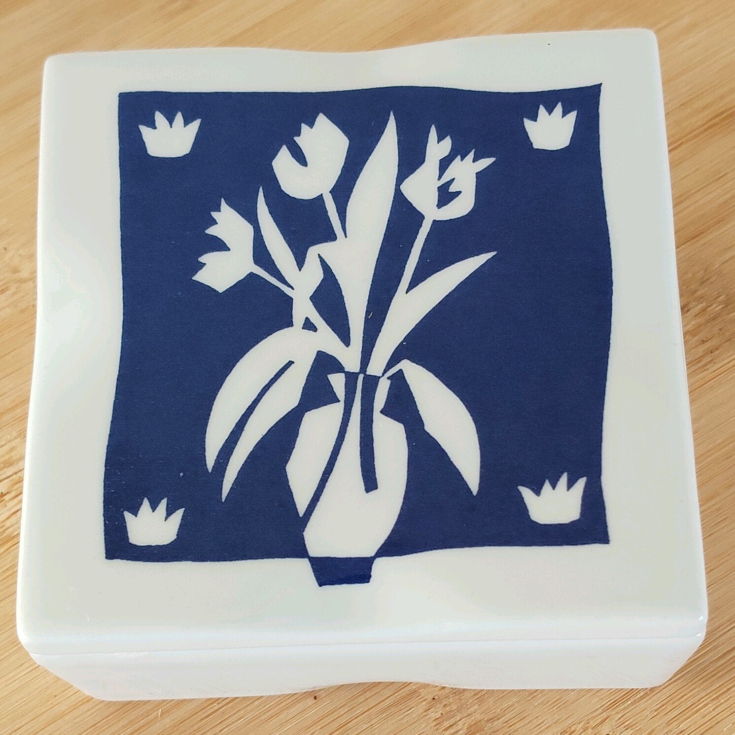 Keramieken doosje van Judith Rigter. "Tjulips", Ophalen of Verzenden, Clearstamp