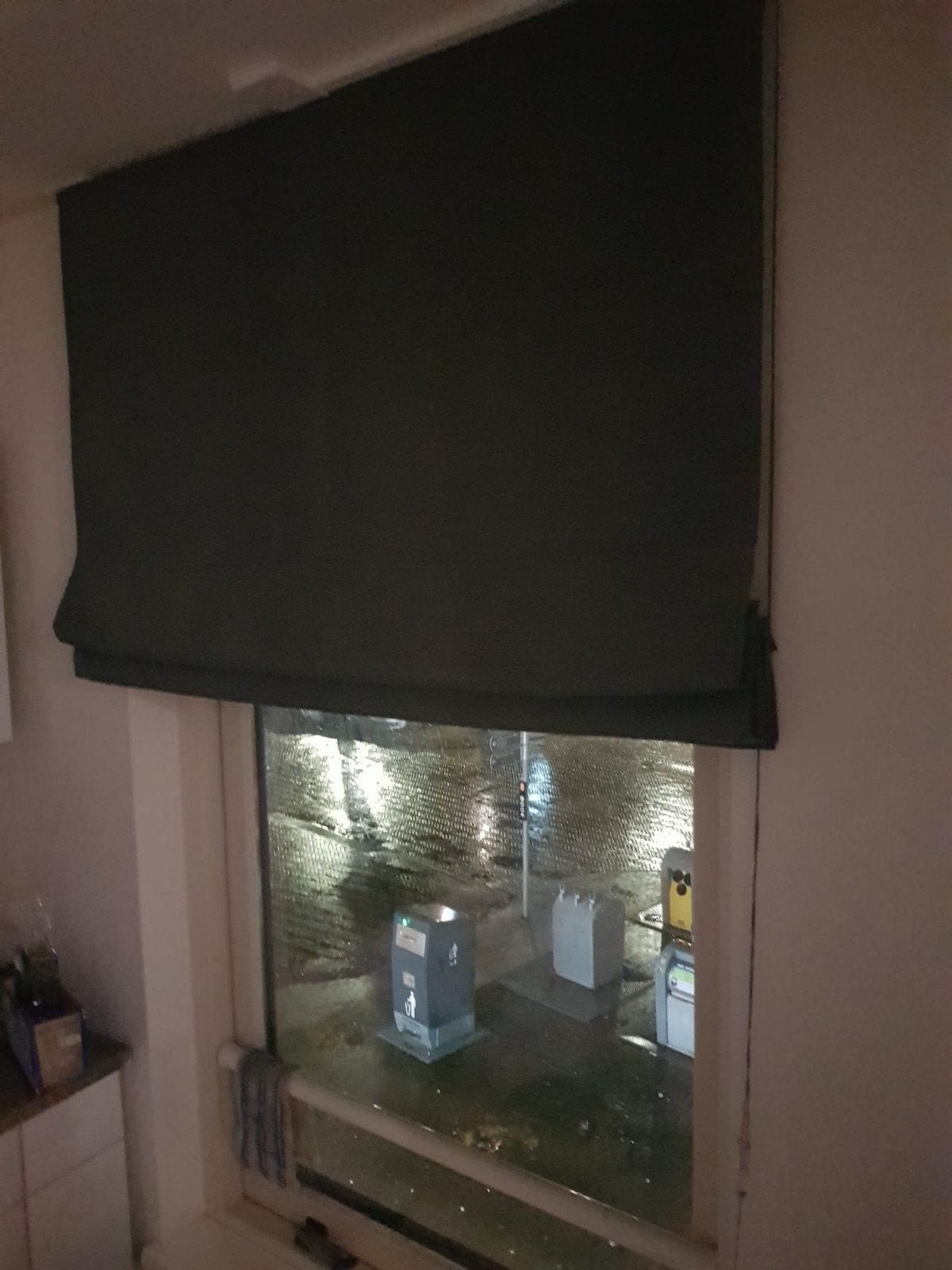 Te koop 3x verduisterend vouwgordijn 120x180 grijs, Huis en Inrichting, Stoffering | Gordijnen en Lamellen, Ophalen, Grijs, Vouwgordijn