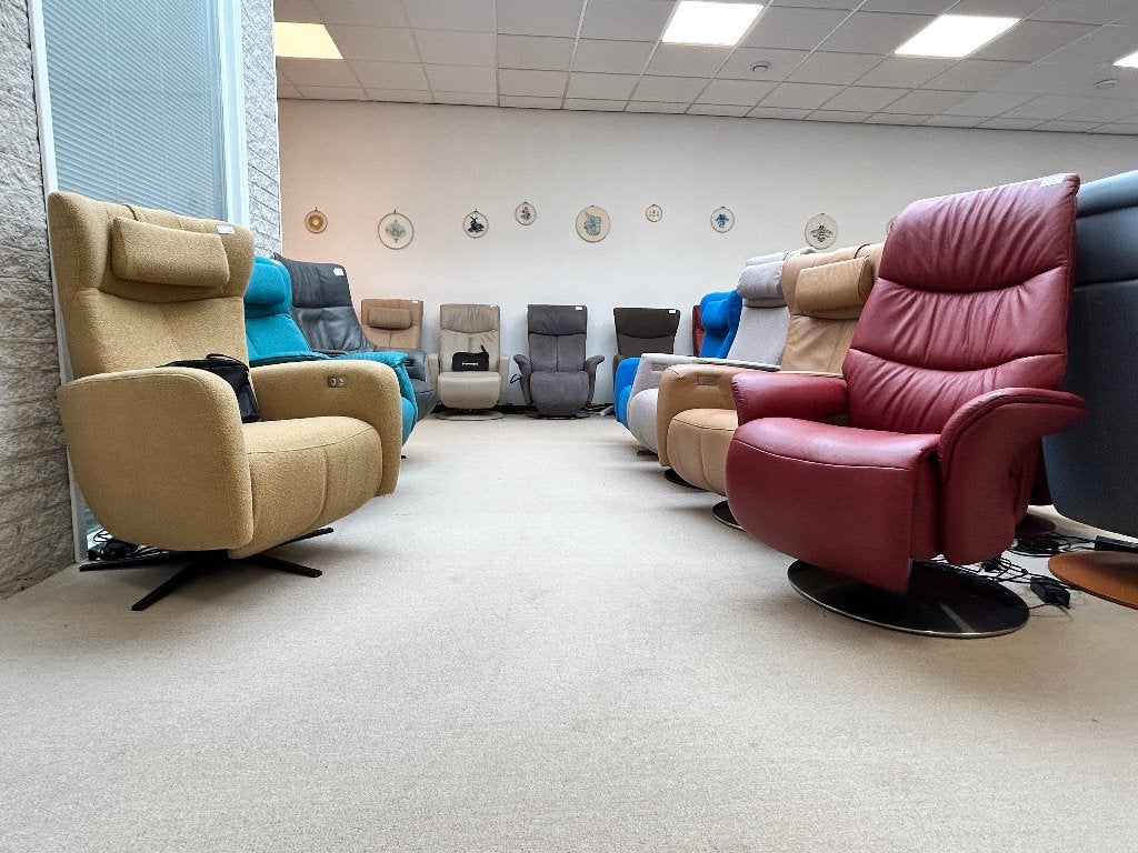 WO OPEN, Airco staat aan! Relax fauteuils en sta op stoelen, Ophalen, N, N, 75 tot 100 cm