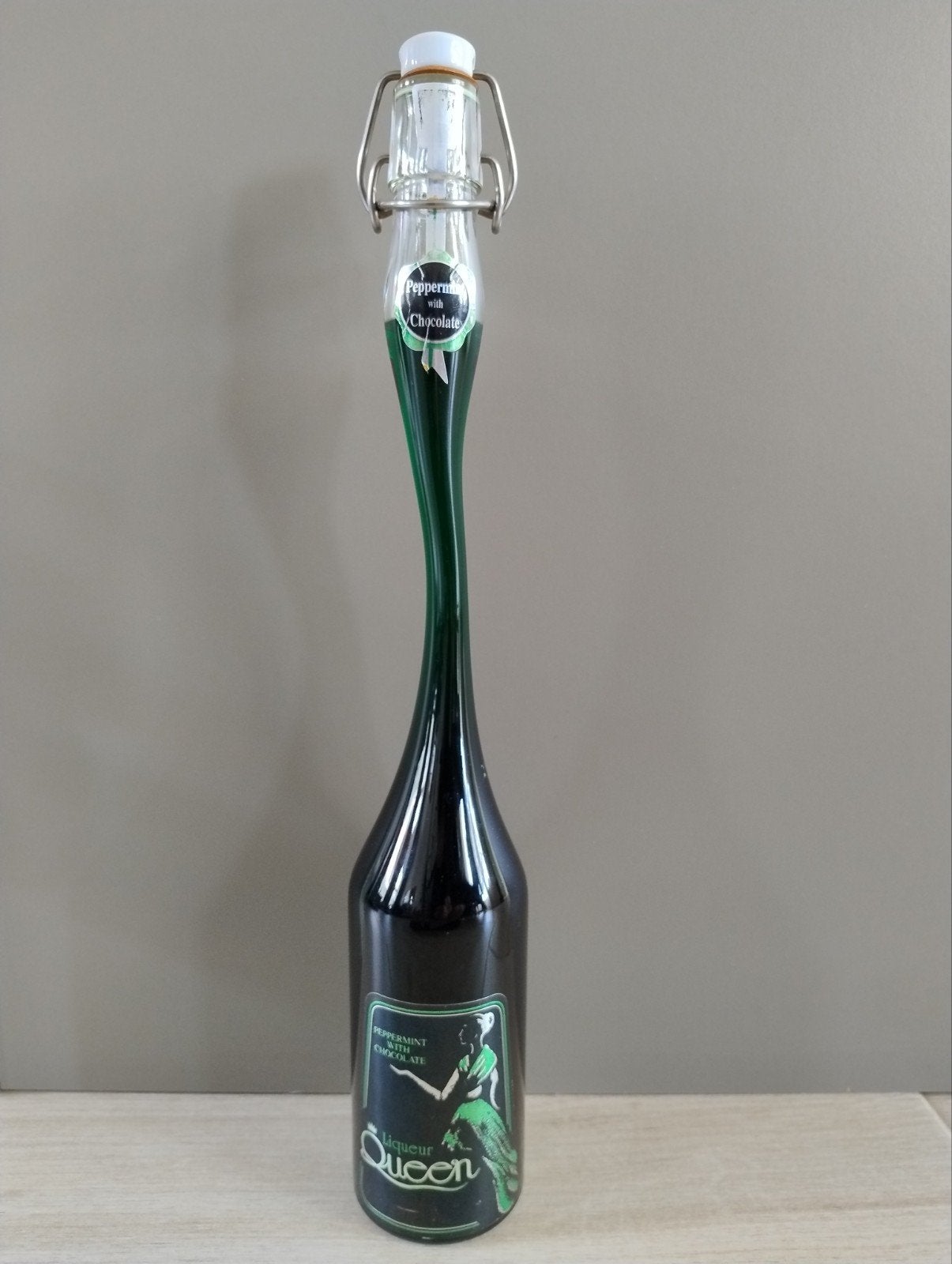 vintage Queen Liqueur Chocolate Peppermint fles, Ophalen of Verzenden, Zo goed als nieuw, Verpakking