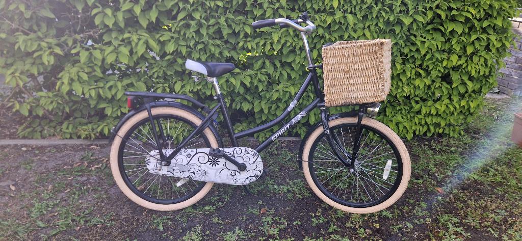 zwarte Spirit meisjesfiets met mand - 22 inch, Fietsen en Brommers, Fietsen | Meisjes, Ophalen, Gebruikt, 22 inch, Spirit