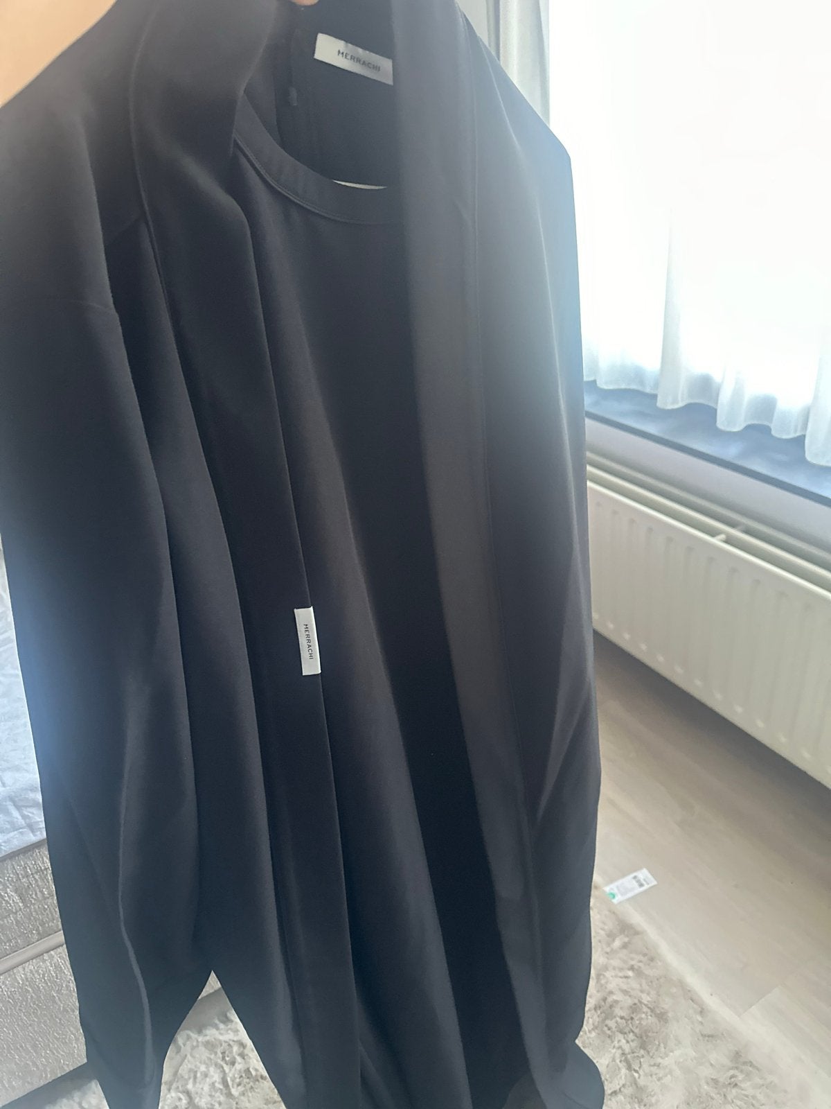 Zwarte Abaya Merrachi 2-delig, Zwart, Maat 42/44 (L), Ophalen of Verzenden, Zo goed als nieuw