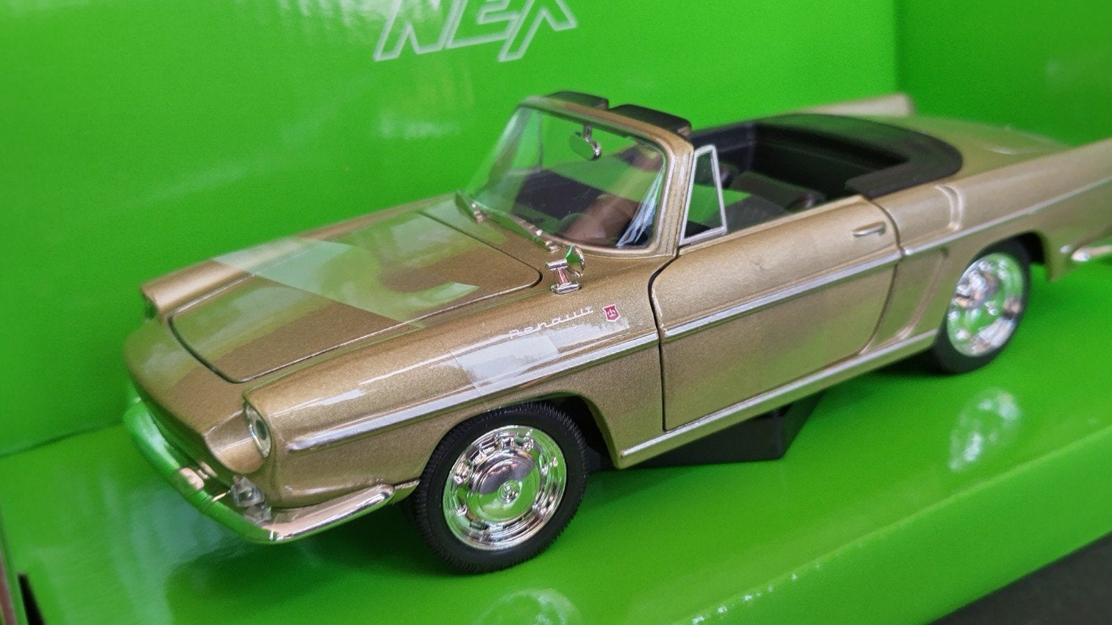 Renault Caravelle 1:24 Welly Nex Pol, Auto, Verzenden, ., Nieuw