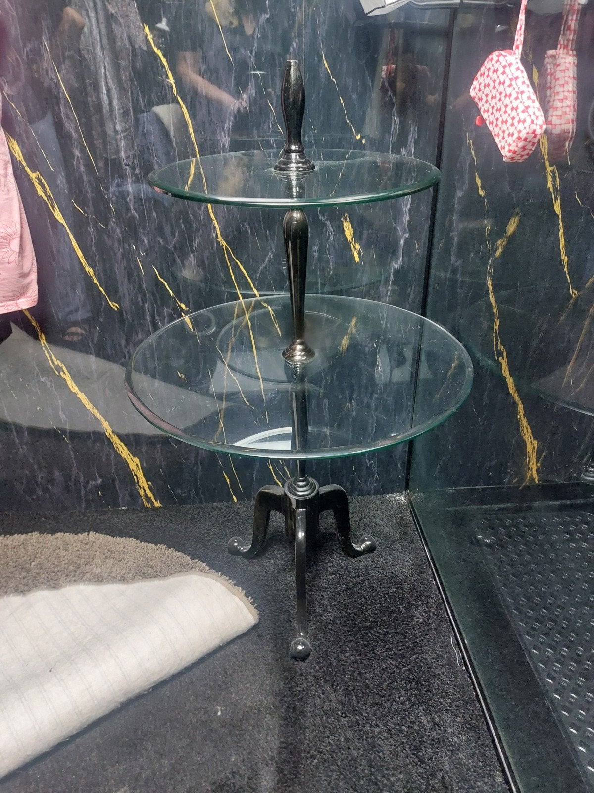 Glazen bijzettafel met 2 etages, 1.60m hoog, Gebruikt, Rond, Ophalen of Verzenden, Glas