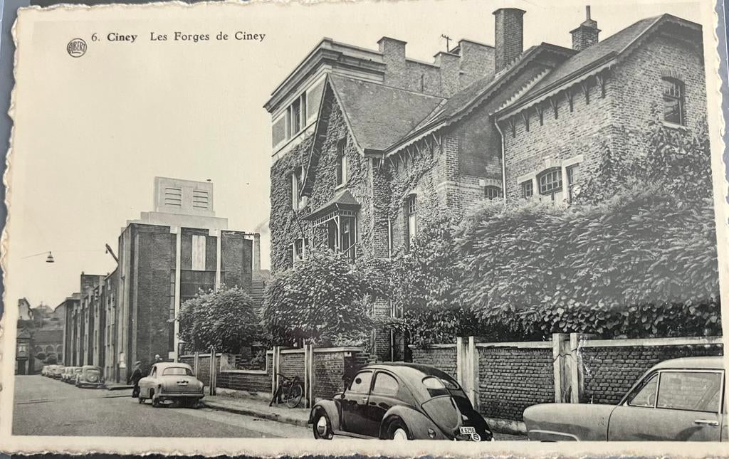 Ansichtkaart met oude auto VW bril Kever in Ciney België, Verzamelen, Ophalen of Verzenden, 1940 tot 1960, Ongelopen, Voertuig