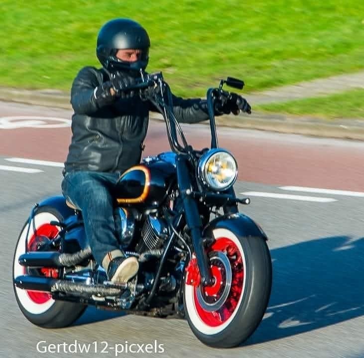 Unieke Yamaha Dragstar Bobber - Custom Build, Motoren, 2 cilinders, Sportuitlaat, Gebruikt, Particulier