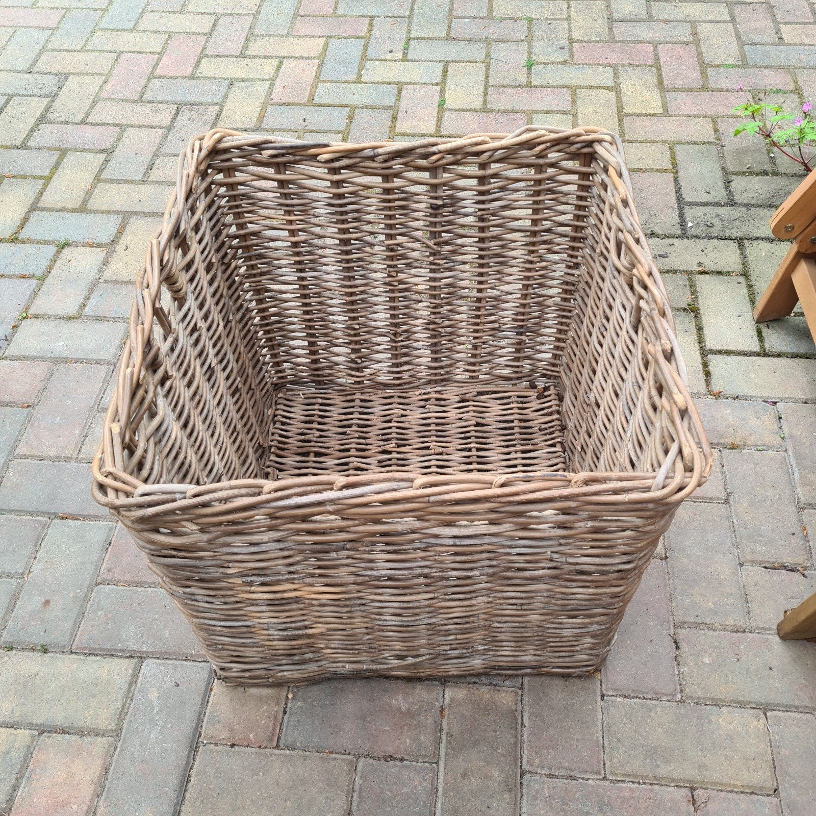 Houtmand, Ophalen, Zo goed als nieuw, Vierkant, Hout