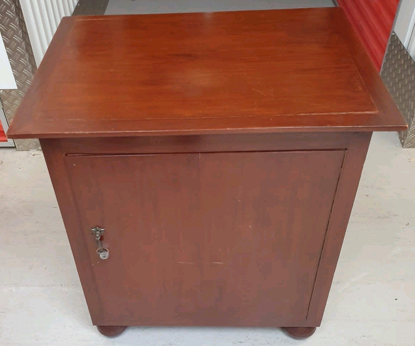 Handgemaakt Djati houten kast Indonesië, Ophalen