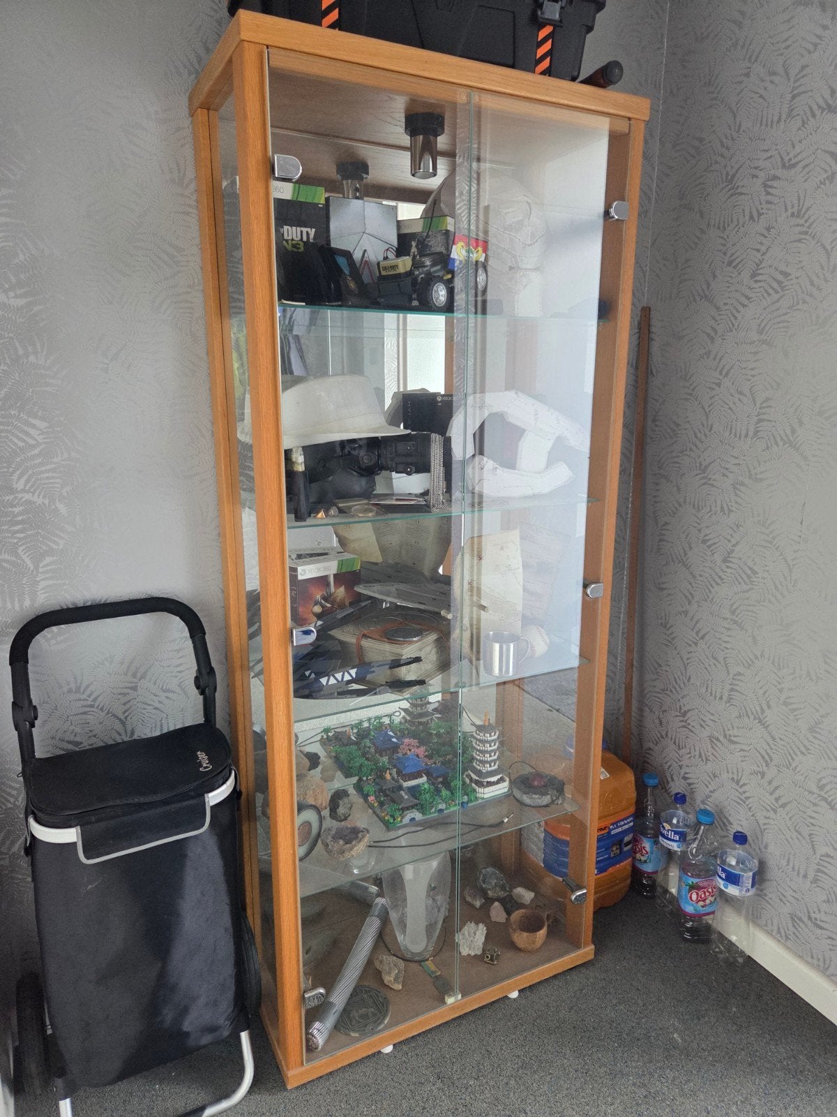 Glazen vitrinekast, Huis en Inrichting, Kasten | Vitrinekasten, Ophalen, Glas, Gebruikt, 50 tot 100 cm