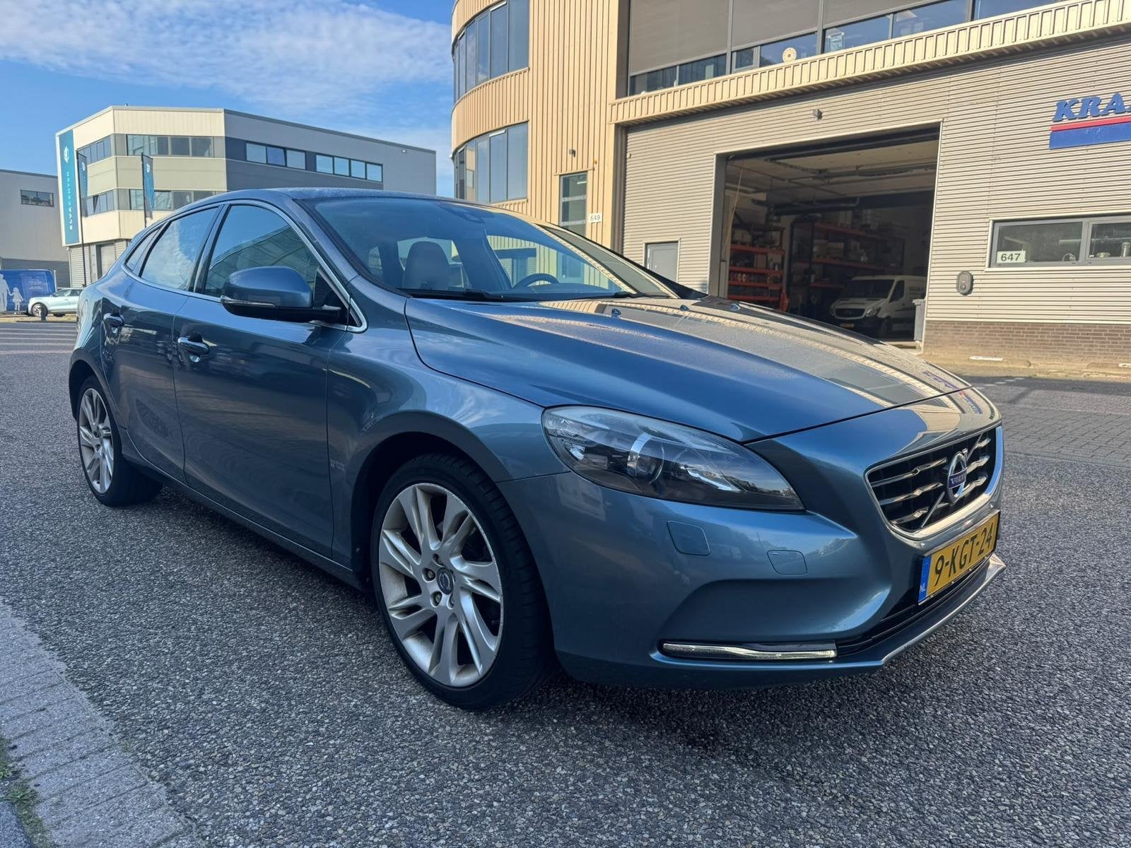 Volvo V40 1.6 T3 Summum 150pk | Orig NL, Auto's, Voorwielaandrijving, Gebruikt, 4 cilinders, 150 pk
