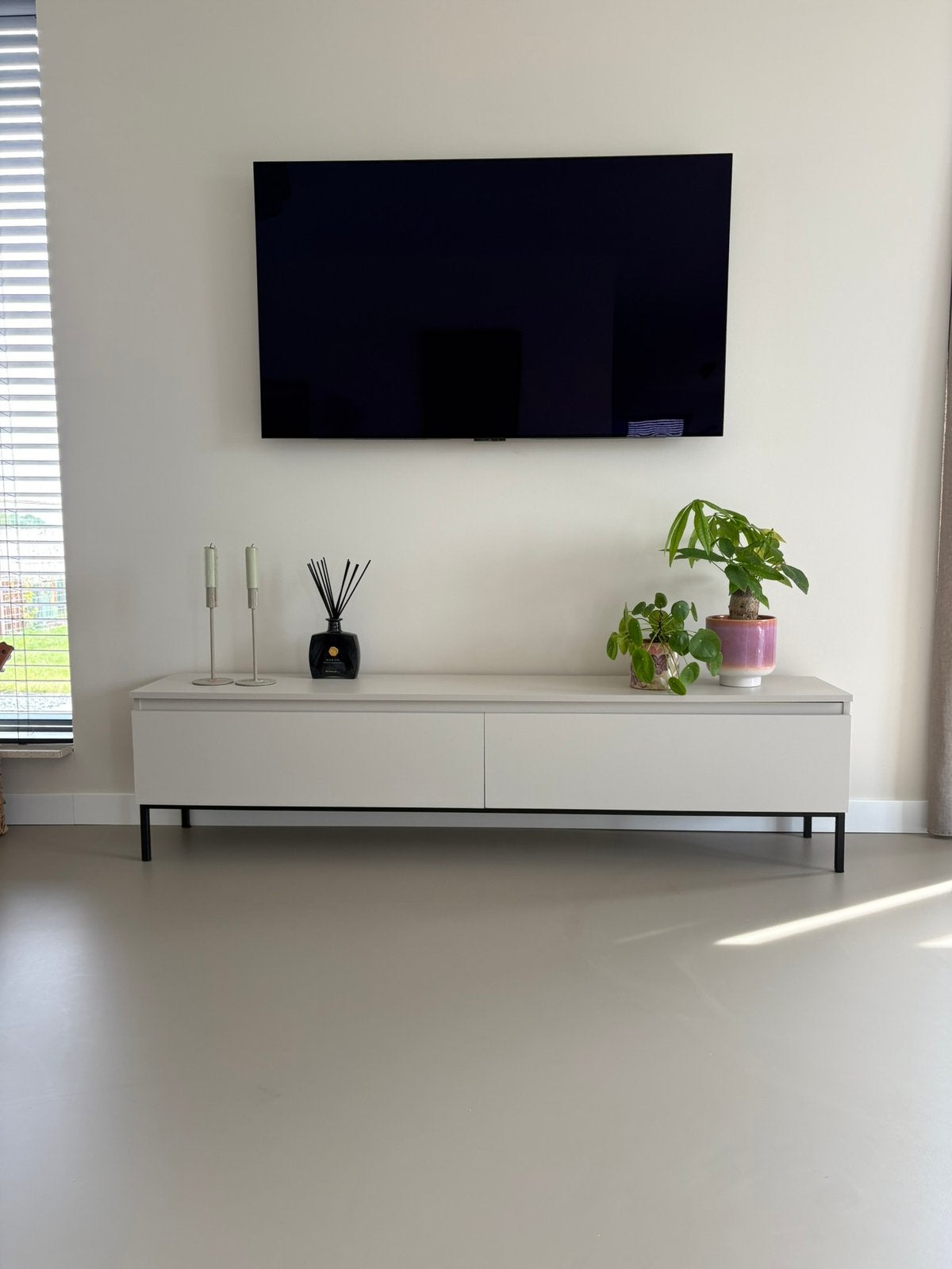 Tv kast/meubel, Ophalen, 150 tot 200 cm, Zo goed als nieuw, Minder dan 100 cm