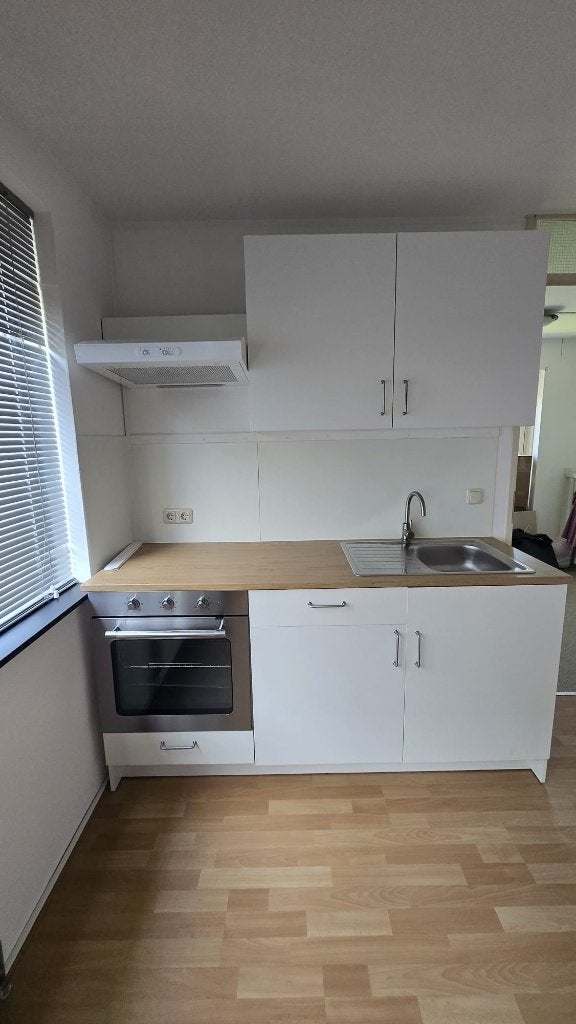 Keukenblok complete keuken, Ophalen, Wit, Enkelwandige keuken, Zo goed als nieuw