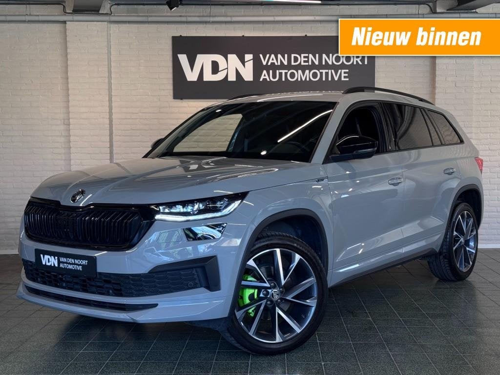 Skoda KODIAQ 1.5 TSI Sportline Business 7p Memory Camera ACC, Automaat, 4 cilinders, 7 stoelen, 14 km/l