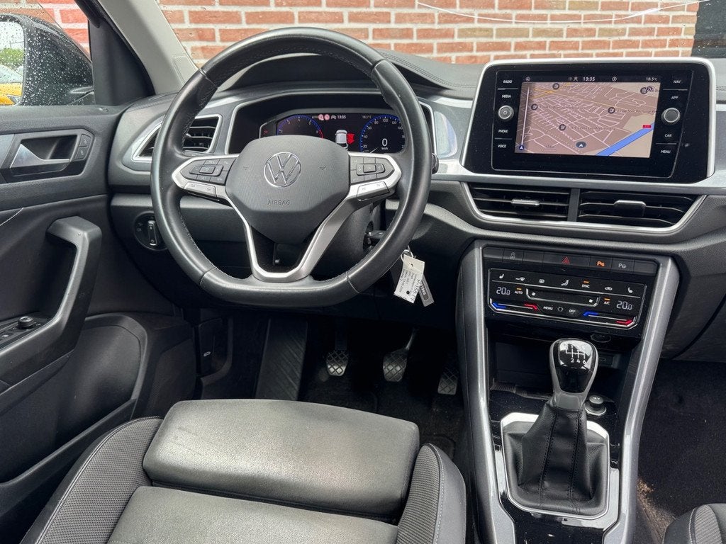 Volkswagen T-Roc 1.0 TSI | Style | Navi | Camera | IQ-Light, Gebruikt, Euro 6, Zwart, Adaptive Cruise Control