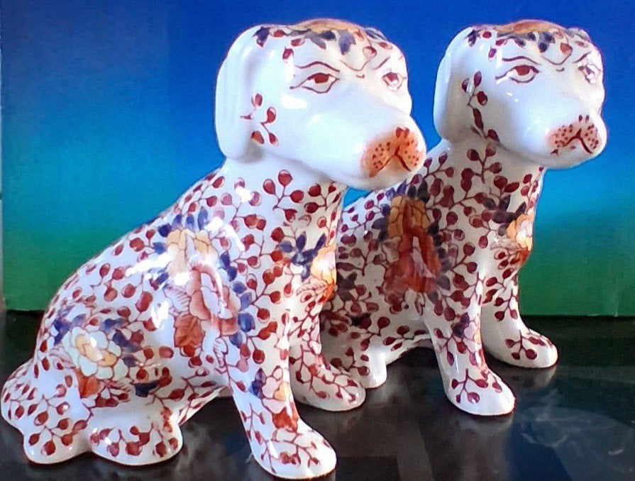 Hondenpaar. IMARI porselein. Handpainted.  13 cm., Antiek en Kunst, Ophalen