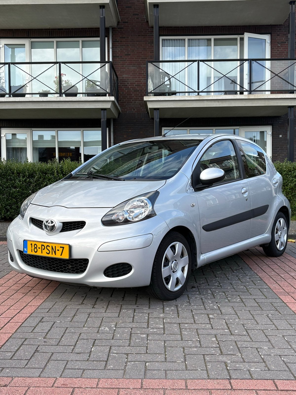Toyota Aygo 1.0 12V (automaat, airco, 5drs, lage km stand), Voorwielaandrijving, 4 stoelen, 68 pk, Origineel Nederlands