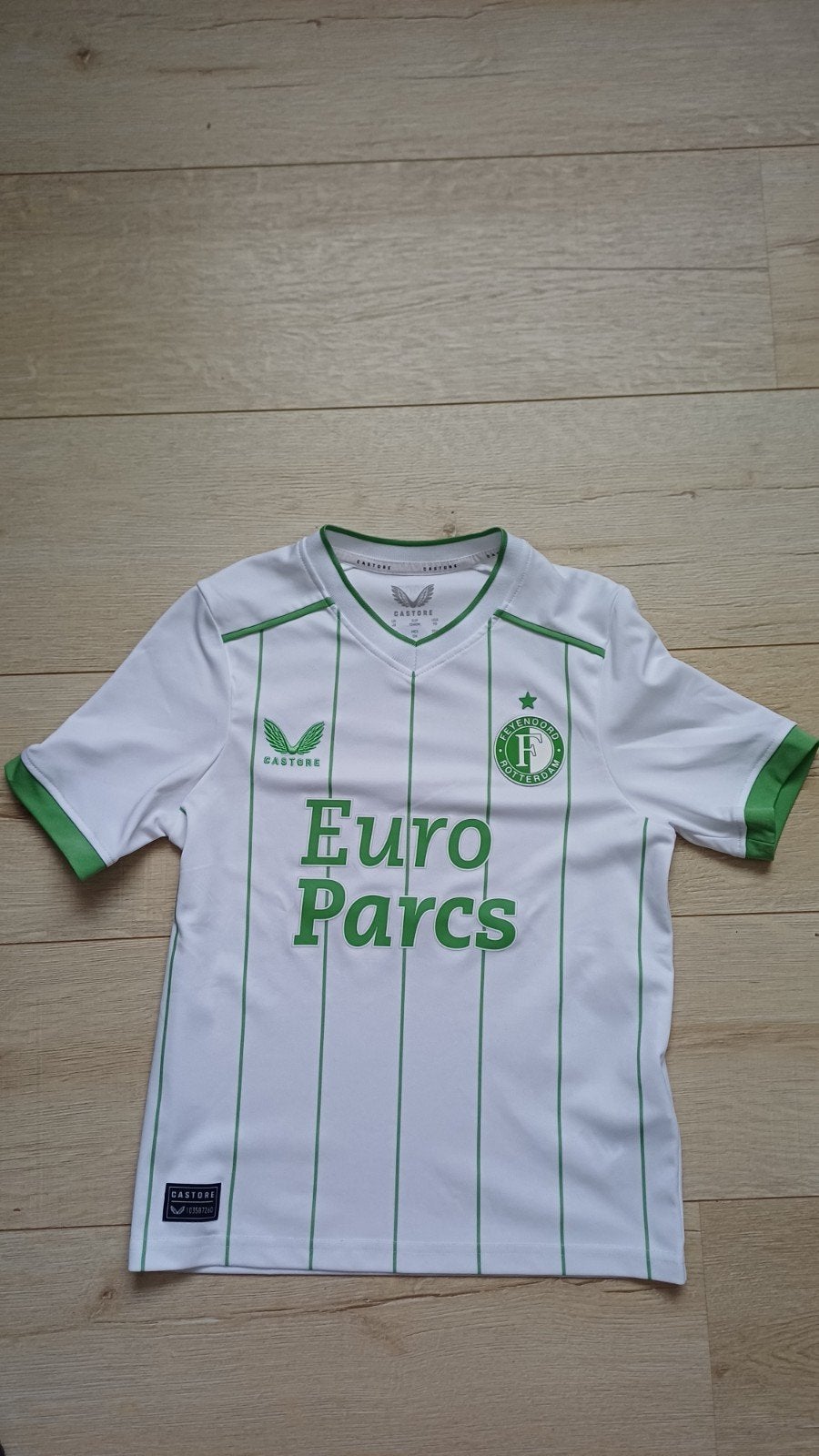 Feyenoord uitshirt 2023/2024 maat 134 Castore, Ophalen of Verzenden, Zo goed als nieuw