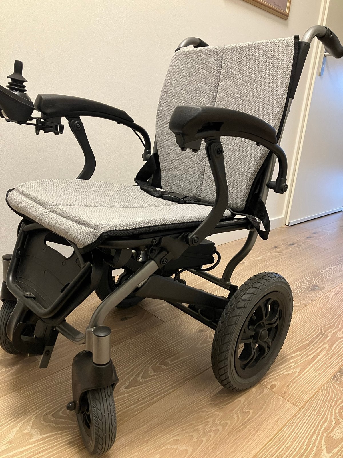 Elektrische rolstoel - rolstoel - lichtgewicht- inklapbaar, Ophalen of Verzenden, Inklapbaar, Zo goed als nieuw, Elektrische rolstoel