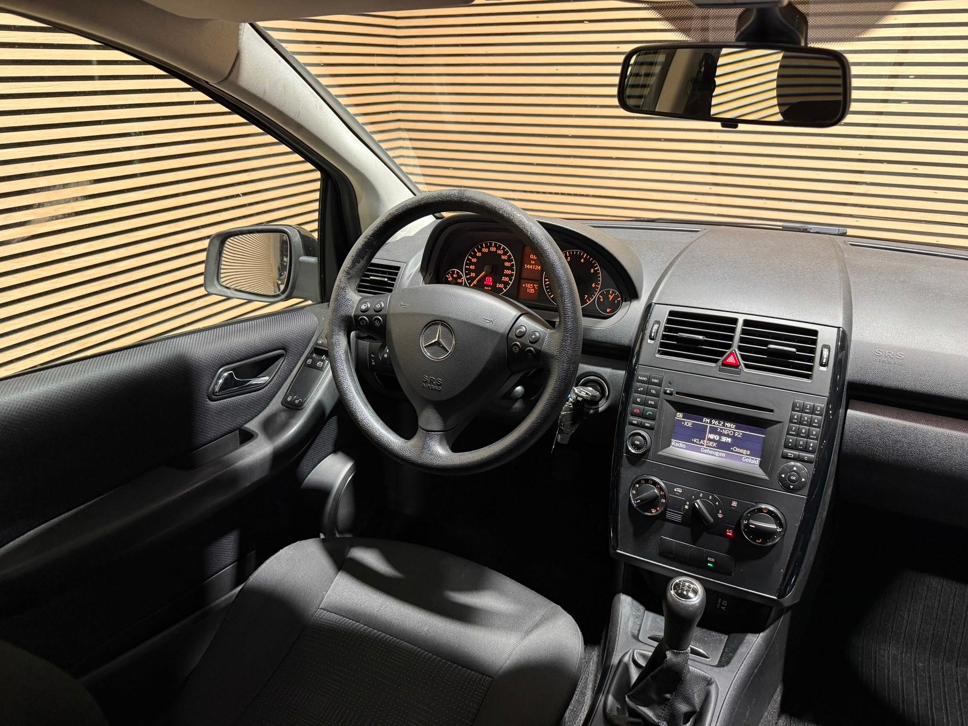 Mercedes-Benz A-klasse 160 BlueEf. Business Class | Airco |, Voorwielaandrijving, Euro 5, Stof, Start-stop-systeem