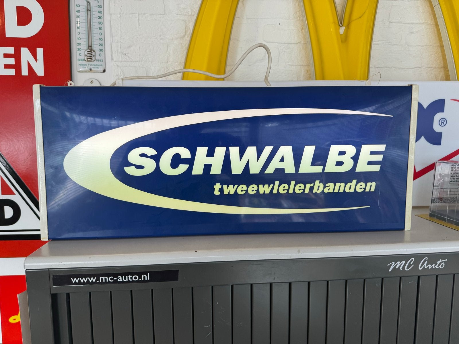 Schwalbe tweewielerbanden lichtbak - Reclamebord, Ophalen, Gebruikt, ., Lichtbak of (neon) lamp