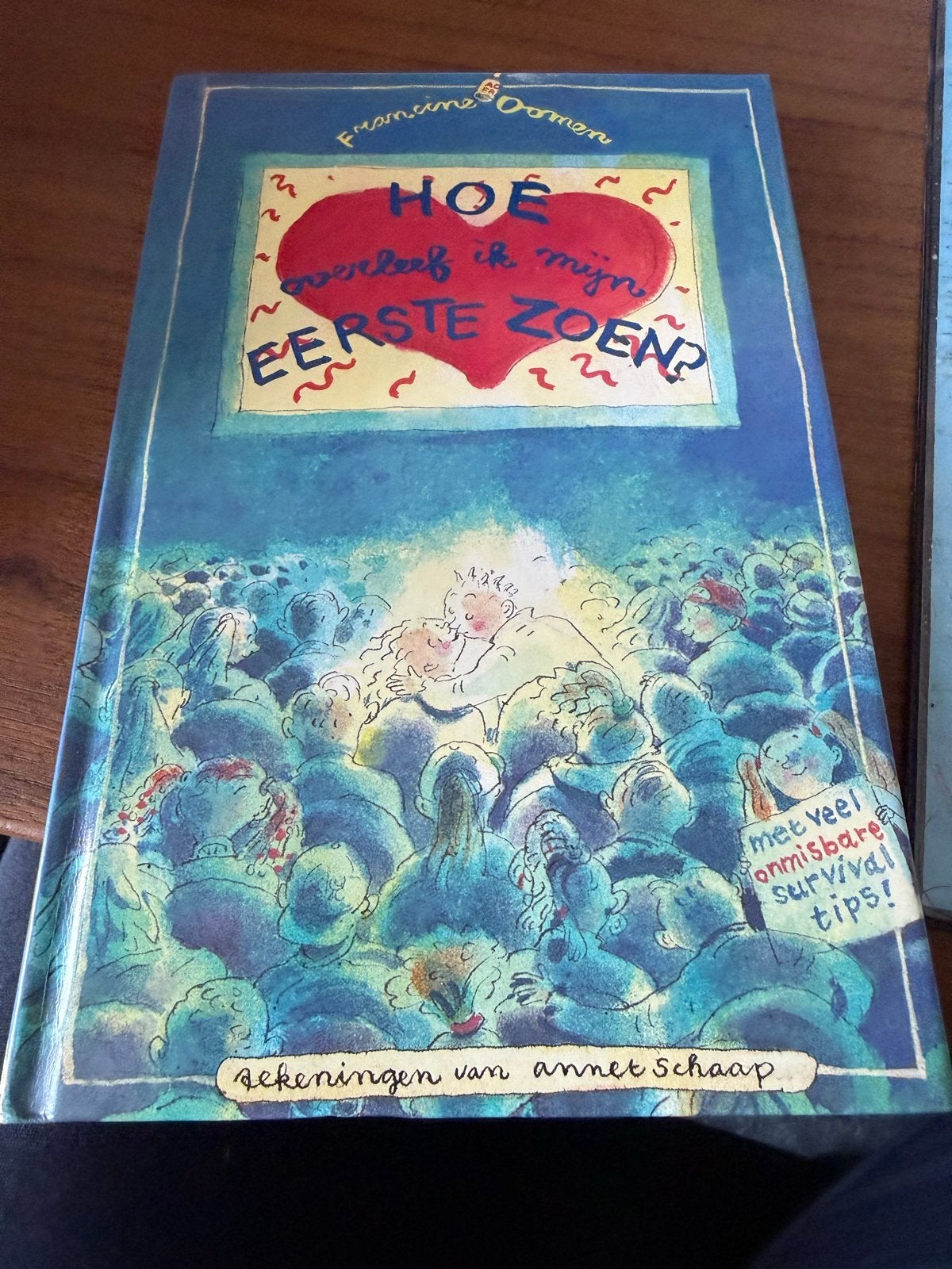 Hoe overleef ik mijn eerste zoen? - Francine Oomen, Ophalen of Verzenden, Gelezen, Fictie