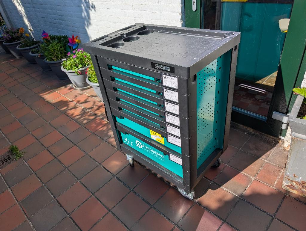 Stahlgruppe SG9 toolkar, Ophalen, Gevuld, Nieuw