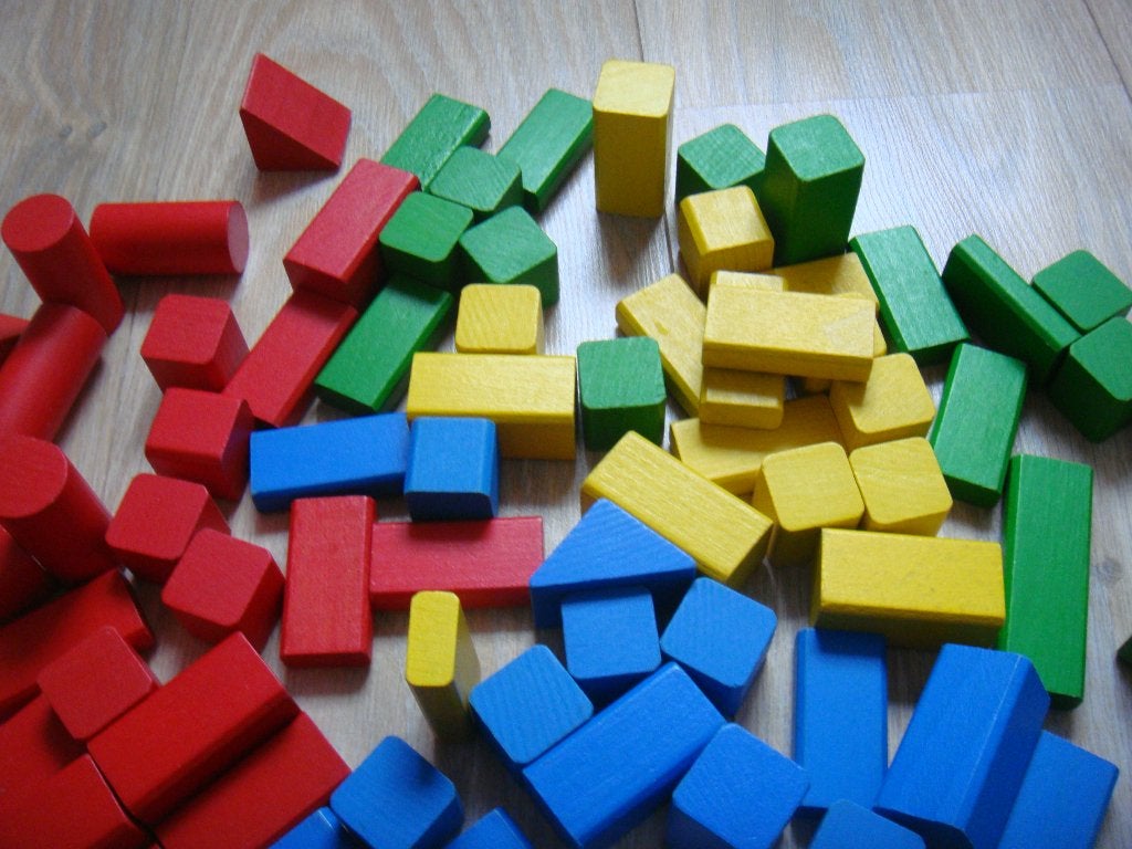 100 gekleurde Heros Houten Blokken in goede staat!, Kinderen en Baby's, Speelgoed | Houten speelgoed, Ophalen of Verzenden, Gebruikt