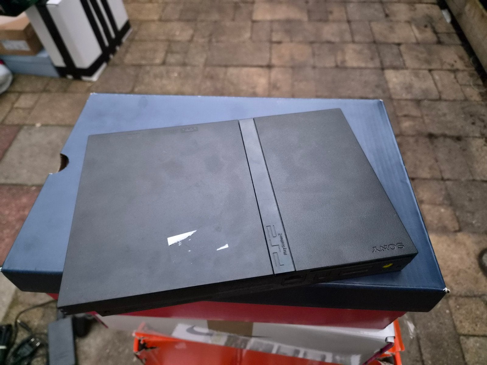 Sony PlayStation 2 Slim met controller en kabels, Gebruikt, Zwart, Ophalen of Verzenden, Met 1 controller