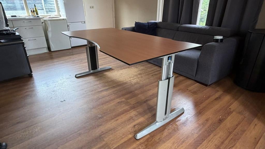 Verstelbaar bureau, Ophalen, Overige typen, Gebruikt, Bruin