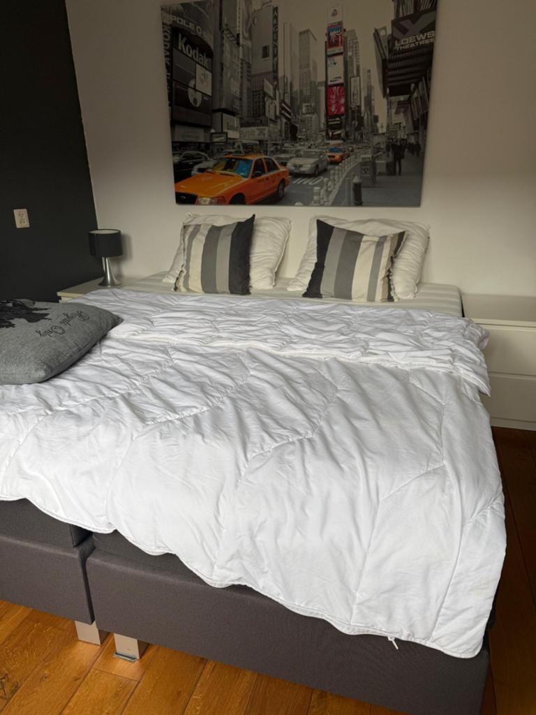 Boxspring grijs 180x200, Ophalen, Tweepersoons, Zo goed als nieuw, 180 cm