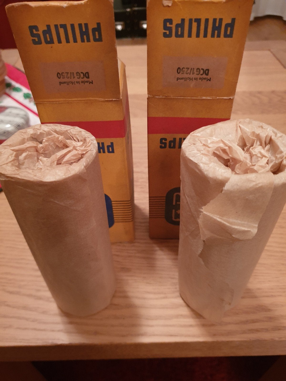 2x Philips Miniwatt DCG1/250 buizen nieuw in doos, Verzenden