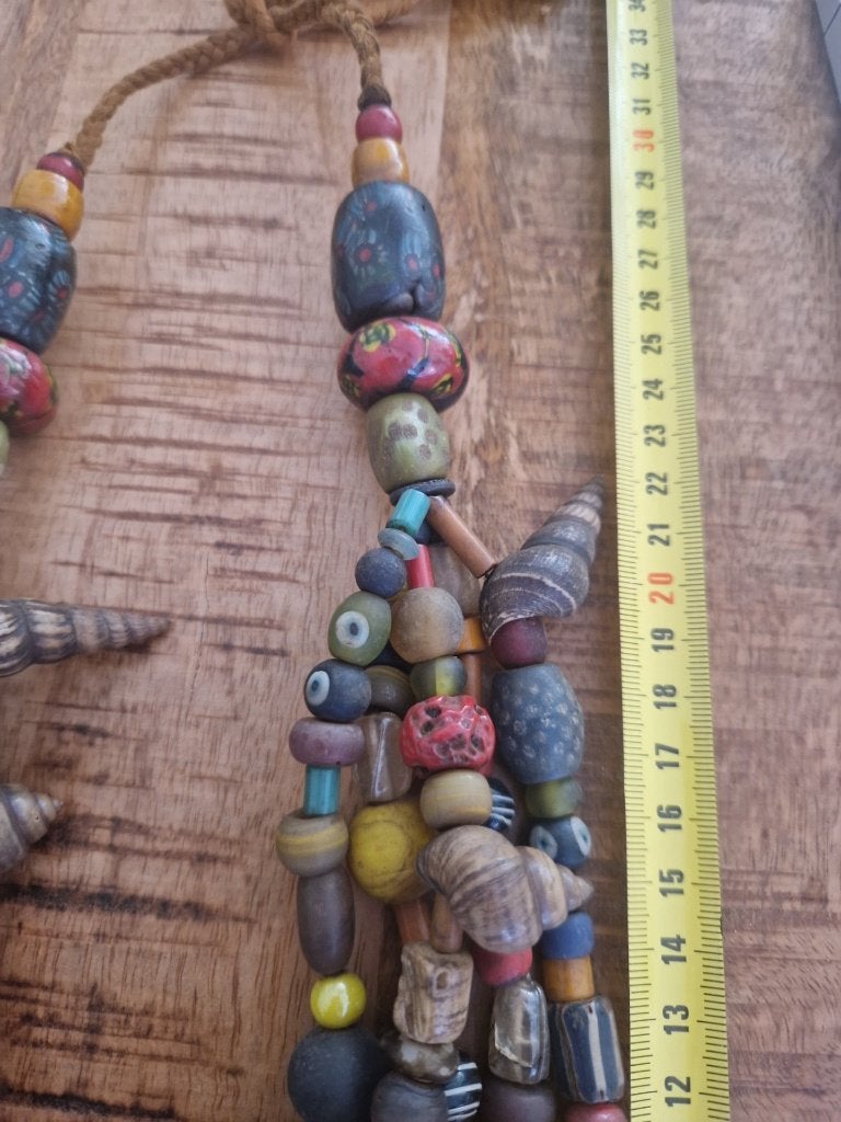 Tibetaanse ketting met schelp en barnsteen, Ophalen of Verzenden
