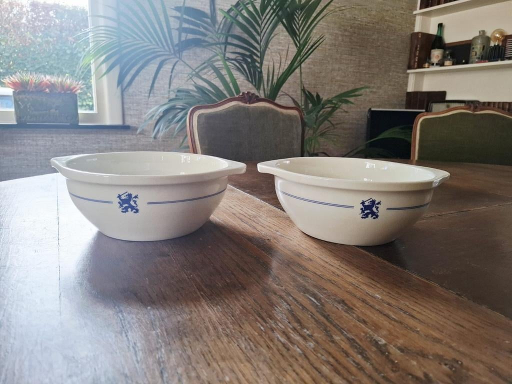 2 antieke kommen Petrus & Regout Militair, Antiek en Kunst, Ophalen