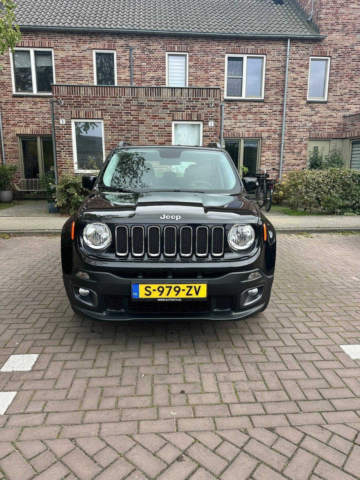 Jeep Renegade 1.6E Torque 81KW 2WD 2016 Zwart, Auto's, Voorwielaandrijving, 1295 kg, 4 cilinders, Zwart