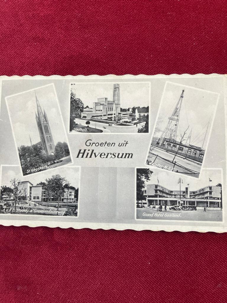 Oude ansichtkaart Groeten uit Hilversum 1938, Verzamelen, Ansichtkaarten | Nederland, Ophalen of Verzenden, 1920 tot 1940, Gelopen