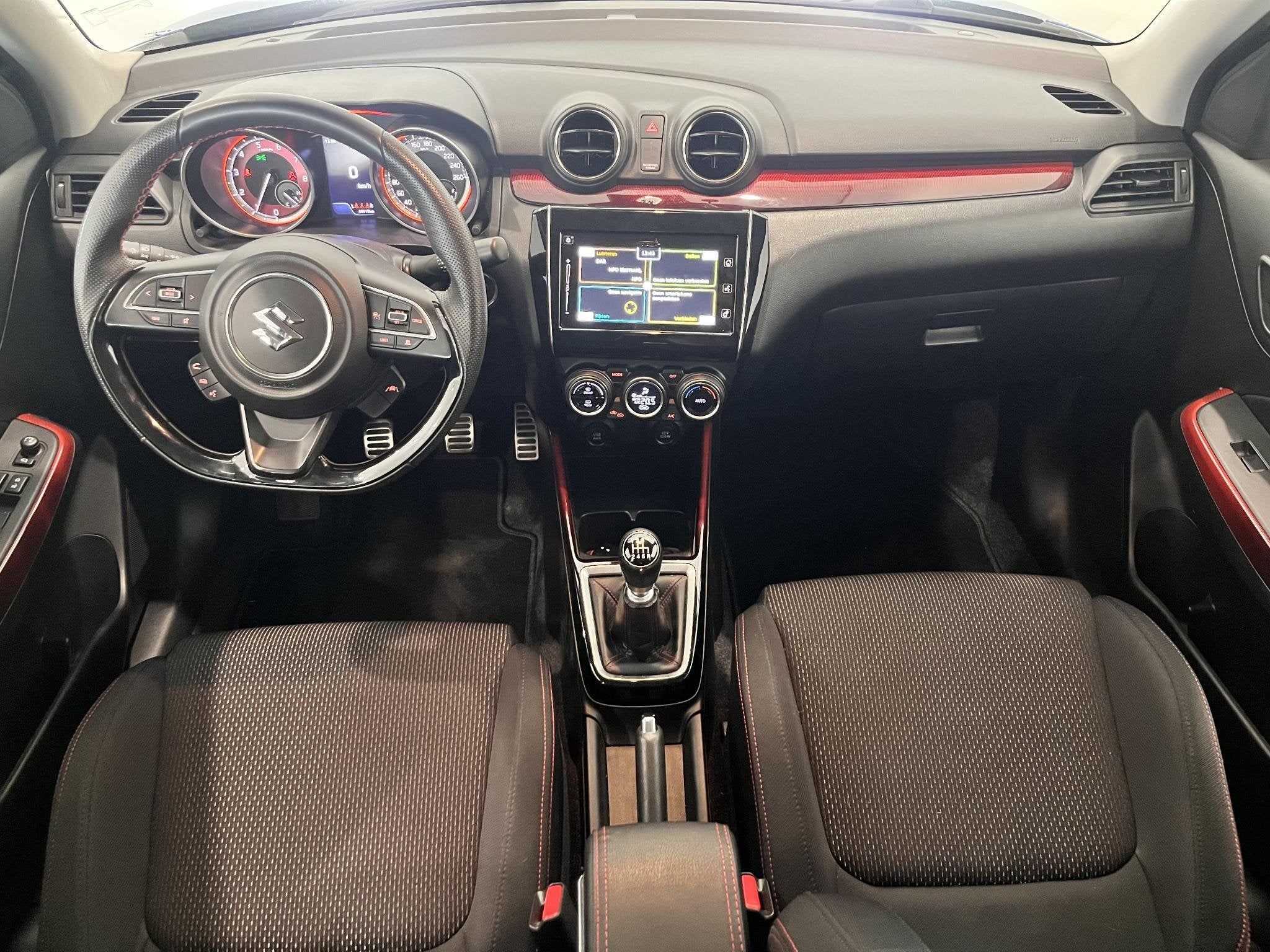 Suzuki Swift 1.4 Sport Smart Hybrid | Achteruitrijcamera | P, Stof, Gebruikt, 4 cilinders, Bedrijf