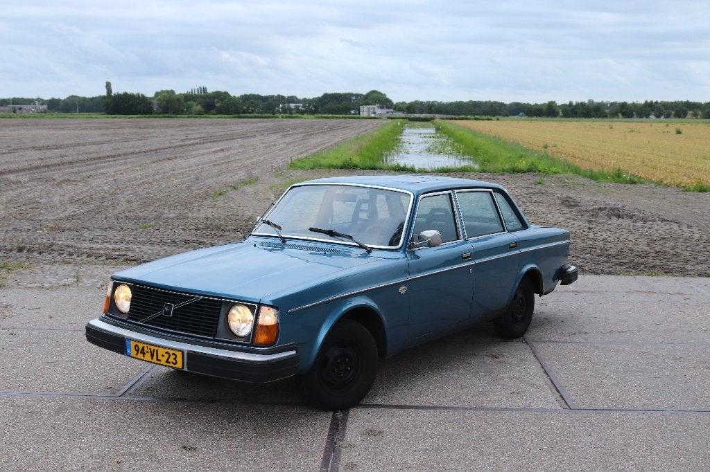 Volvo 244 2.1 GL M46 1978 Blauw LPG, Achterwielaandrijving, Zwart, 4 cilinders, Blauw