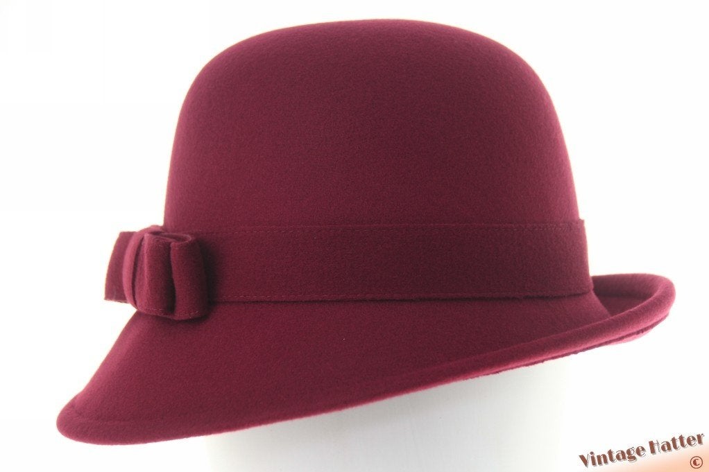 cloche dophoed Dameshoed bordeaux paars vilt 53-57 nieuw, Ophalen of Verzenden, Nieuw, One size fits all, Hoed