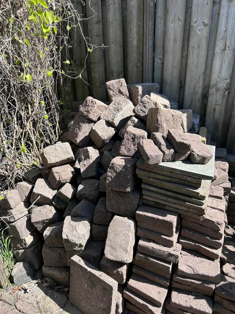 Kinderkoppen en klinkers, Tuin en Terras, Tegels en Klinkers, Ophalen, Zo goed als nieuw, Beton, Klinkers