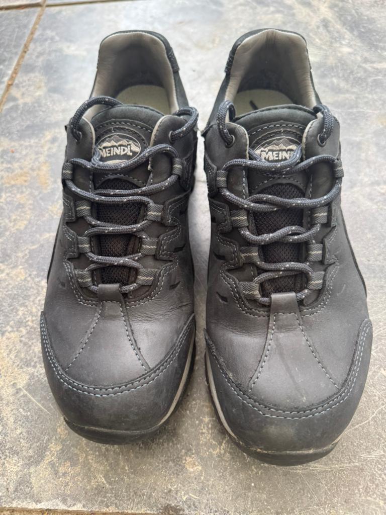 Meindl caracas, Blauw, Ophalen of Verzenden, Zo goed als nieuw, Wandelschoenen of Bergschoenen