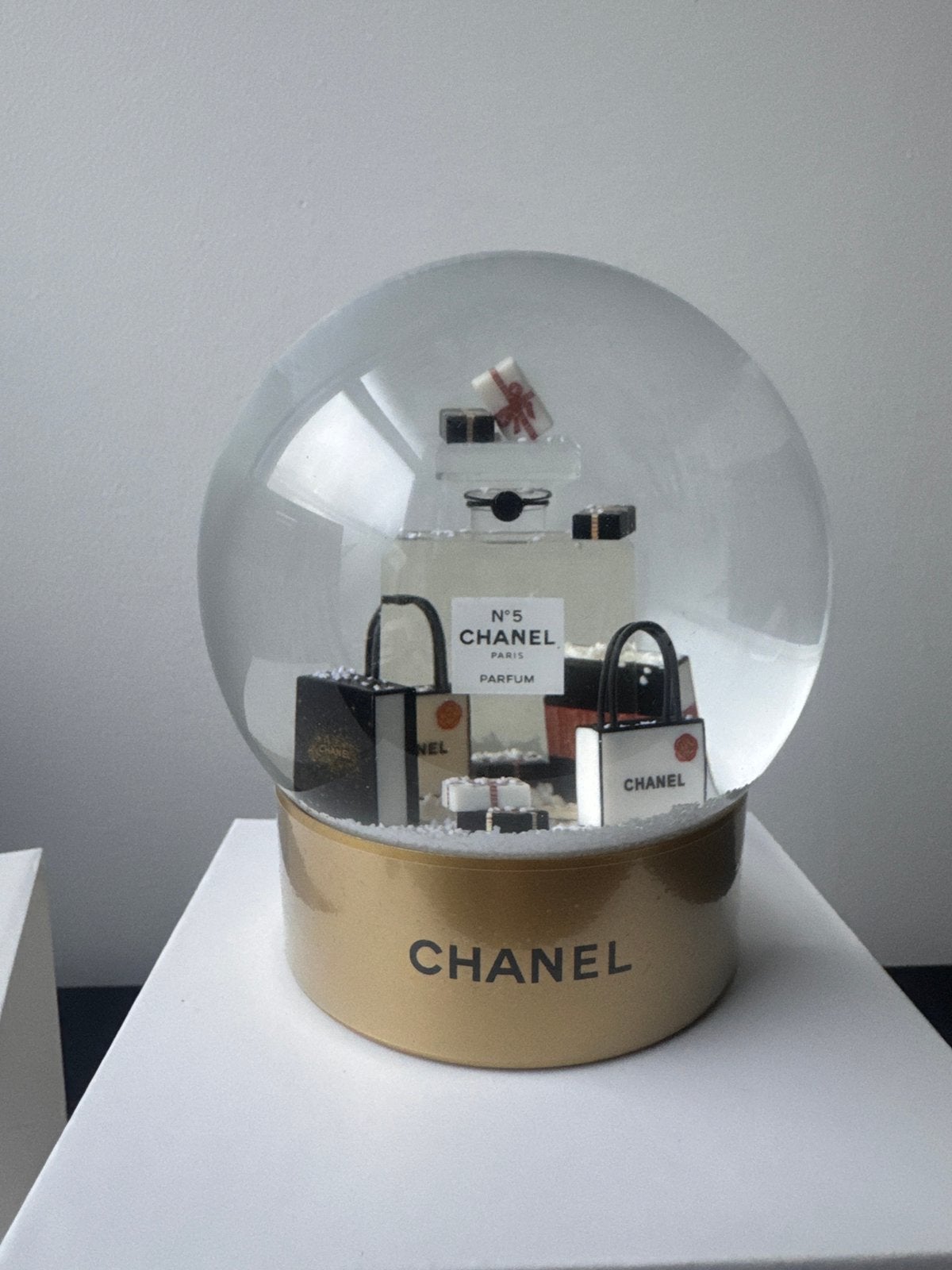 Chanel sneeuwbol - snow globe, Ophalen of Verzenden, Nieuw