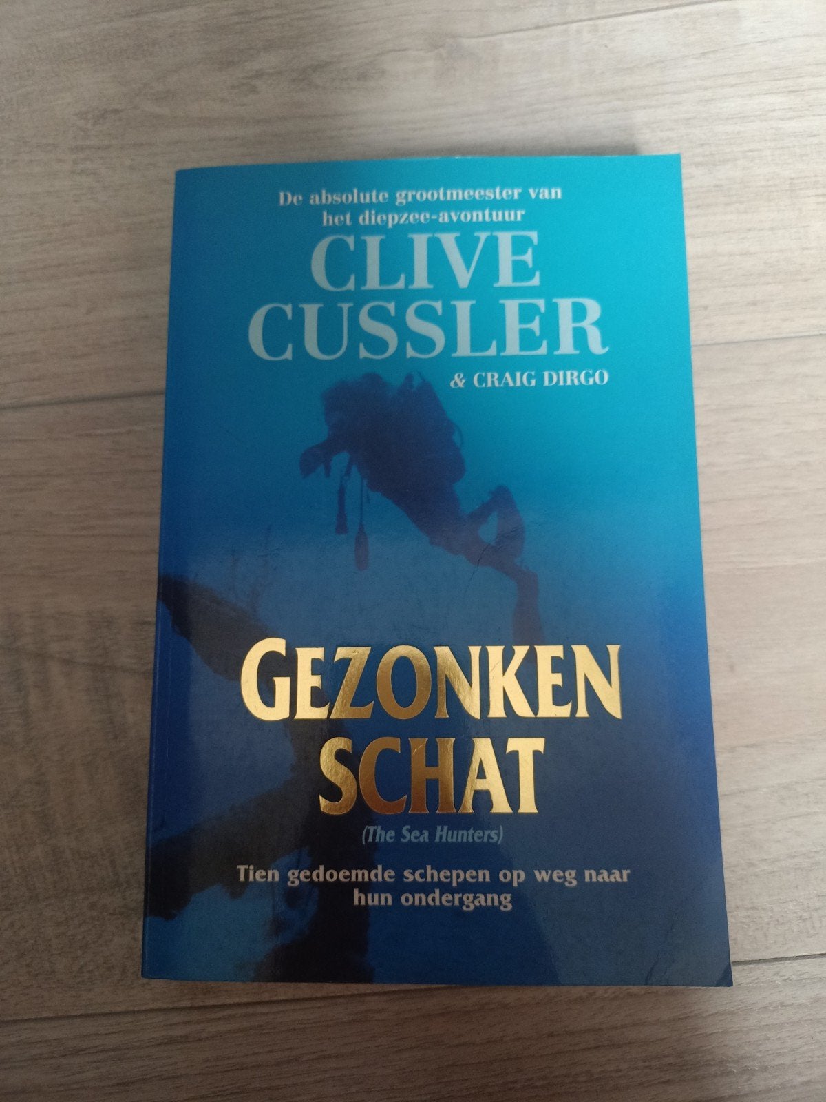 Gezonken Schat - Clive Cussler & Craig Dirgo, Ophalen of Verzenden, Gelezen, Clive Cussler & Craig Dirgo