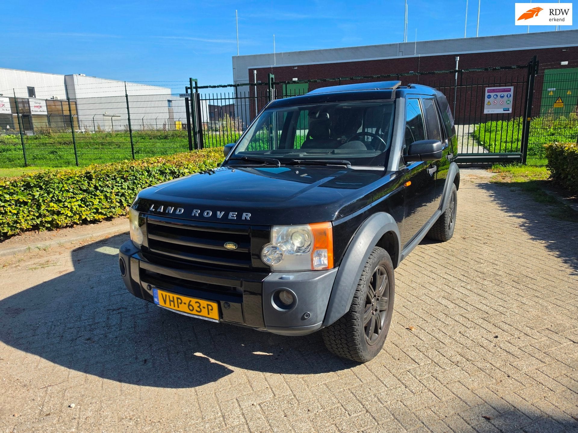 Land Rover DISCOVERY 3 AUTOMAAT GRIJS KENTEKEN!, Auto's, Gebruikt, 190 pk, Bedrijf, Vierwielaandrijving