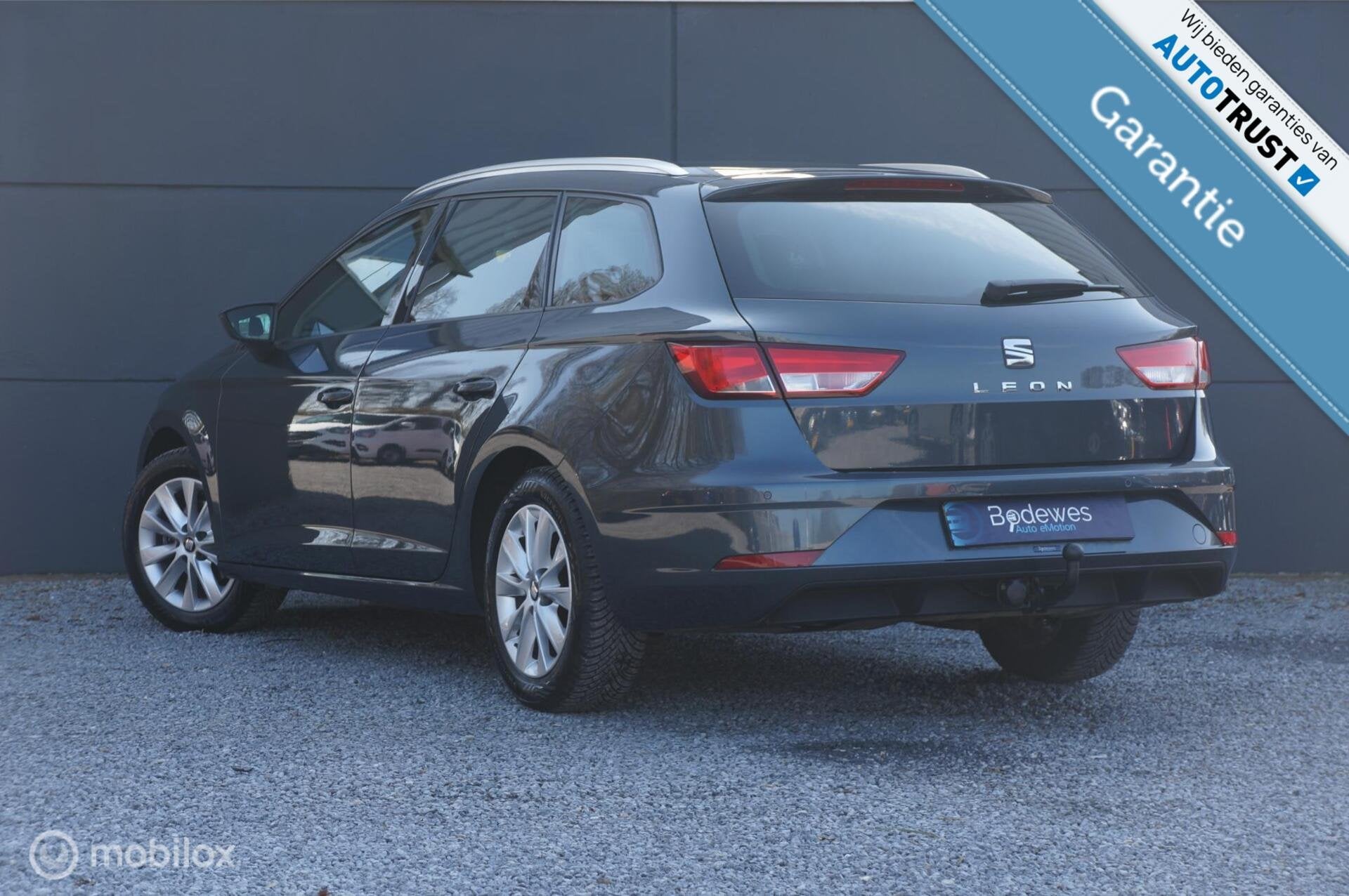 Seat Leon ST 1.0 TSI H6 Style Ultimate Ed. Navi Digi Dash!, Stof, Gebruikt, Leon, Origineel Nederlands