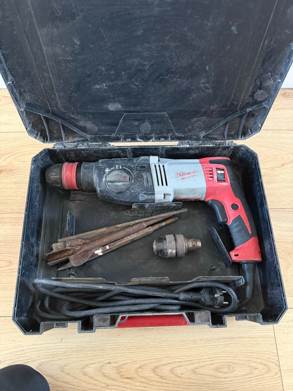 Milwaukee PH 30 Power X Boorhamer met accessoires, Boor- en/of Breekhamer, Ophalen of Verzenden, Klopboormechanisme, Gebruikt