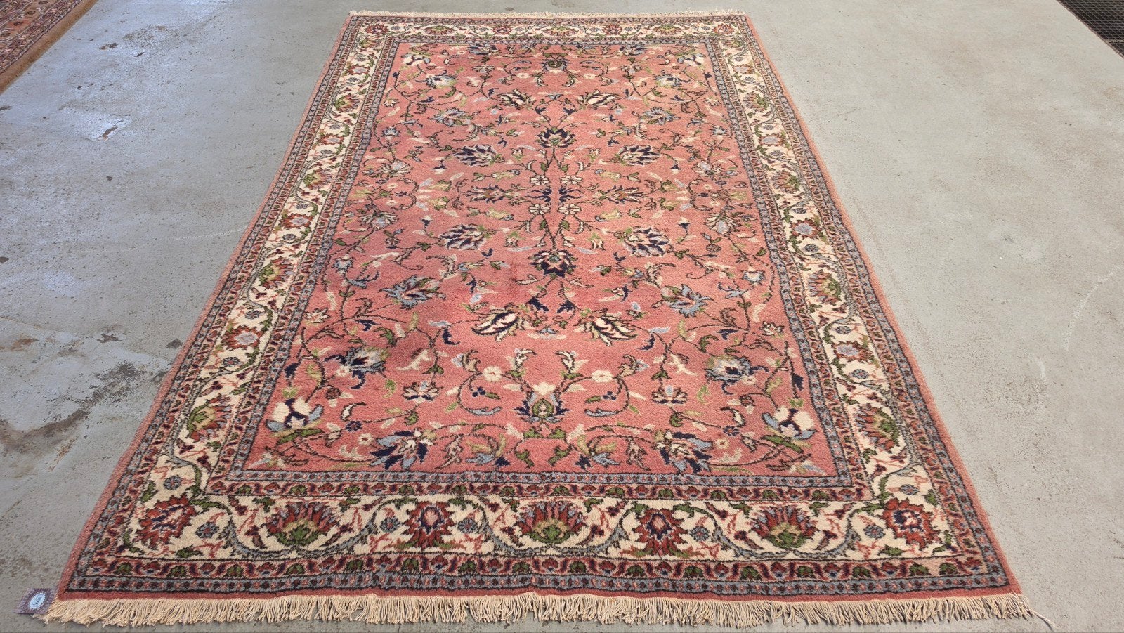 Handgeknoopt oosters wol Ladik tapijt floral pink 207x307cm, Huis en Inrichting, Stoffering | Tapijten en Kleden, Zo goed als nieuw
